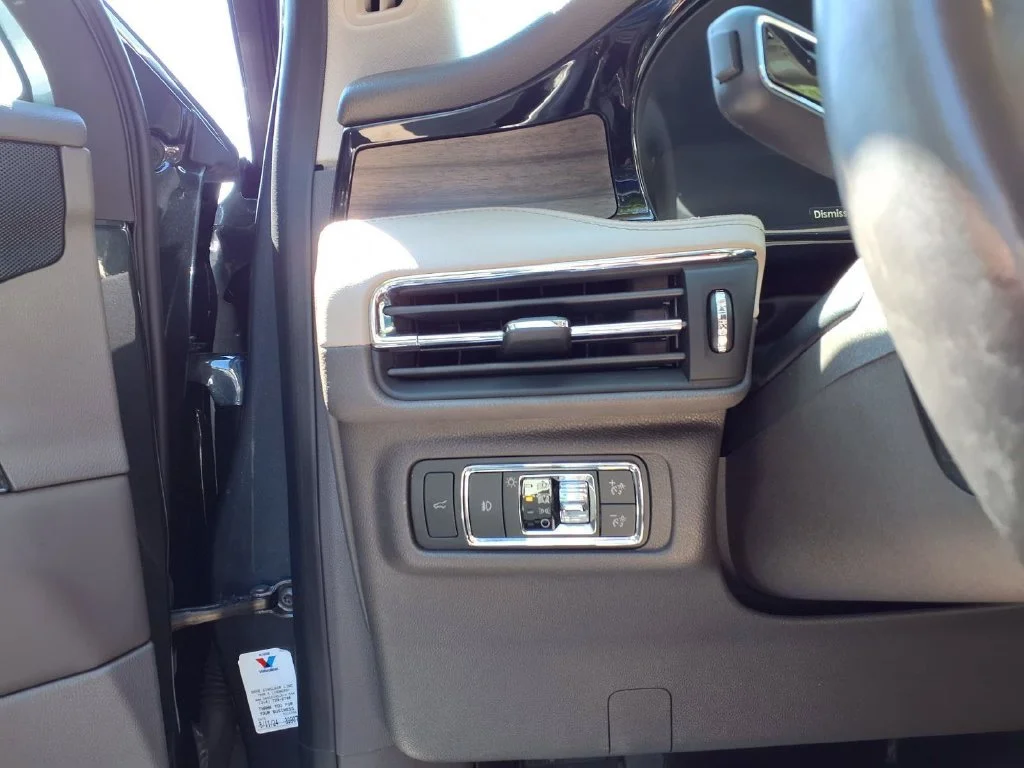 Used 2020 Blue Lincoln Reserve image 11
