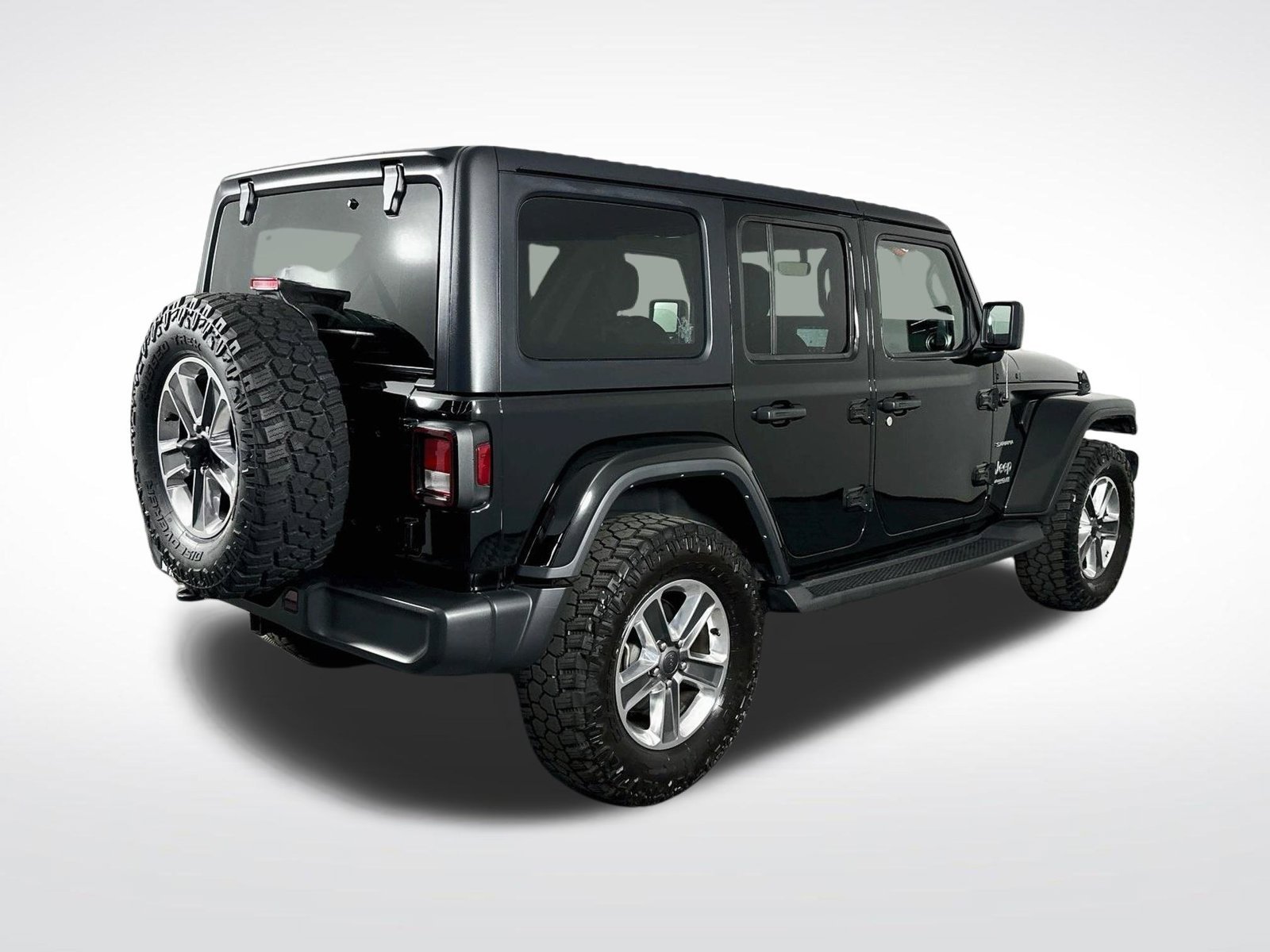Used 2022 Black Clearcoat Jeep Unlimited Sahara image 8