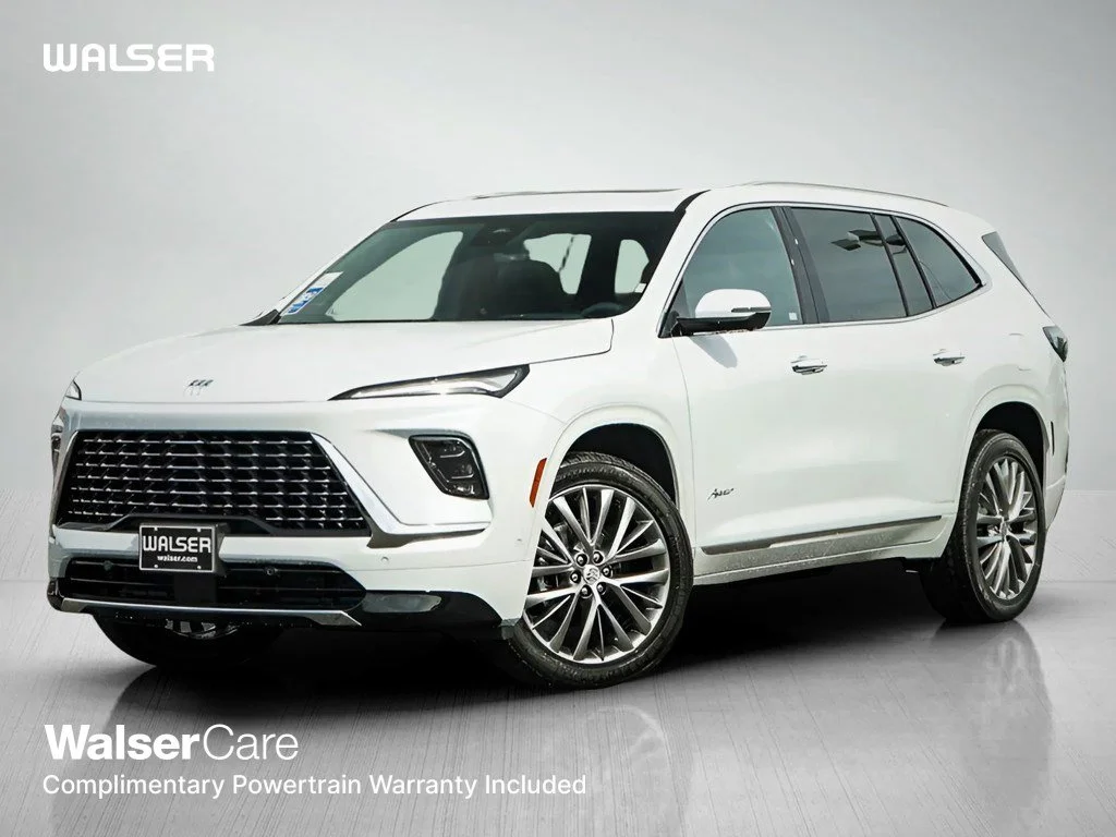 2026 Buick Enclave Avenir AWD's photo