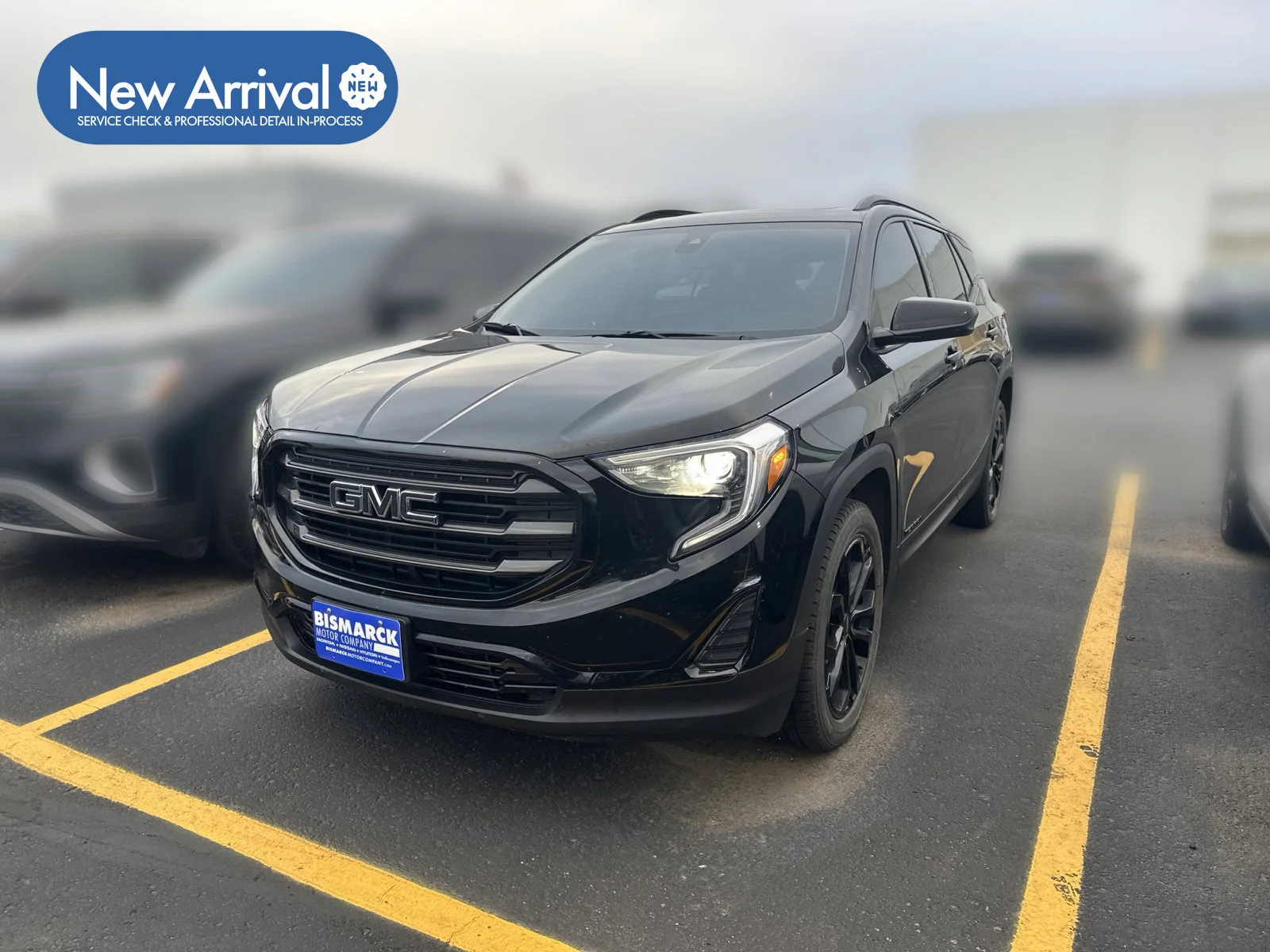 Used 2021 Black GMC SLE image 1