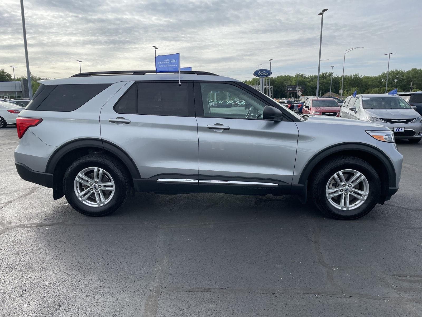 Used 2022 Iconic Silver Ford XLT image 6