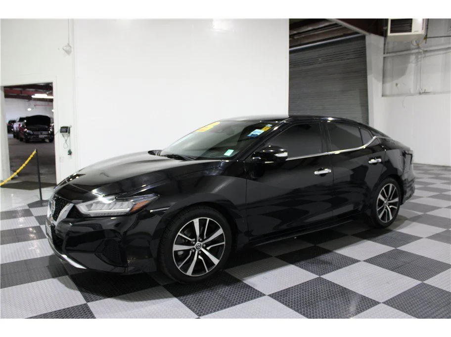 Used 2021 Super Black Nissan SV image 7