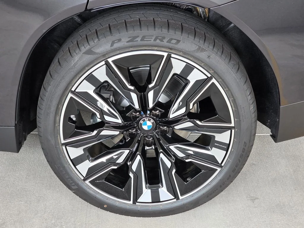 New 2026 Dark Graphite Metallic BMW 30 xDrive image 5