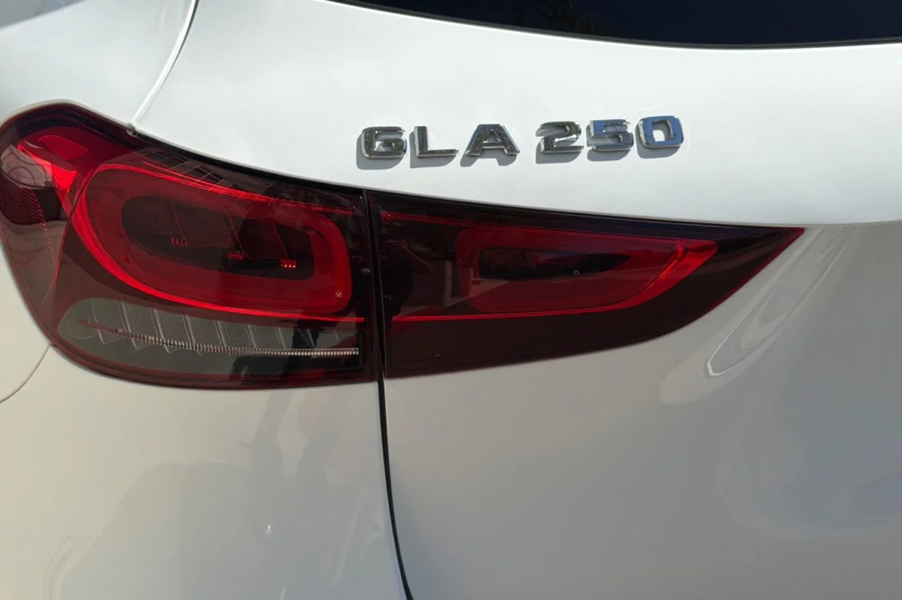 Certified Used 2023 Polar White Mercedes-Benz GLA 250 image 26