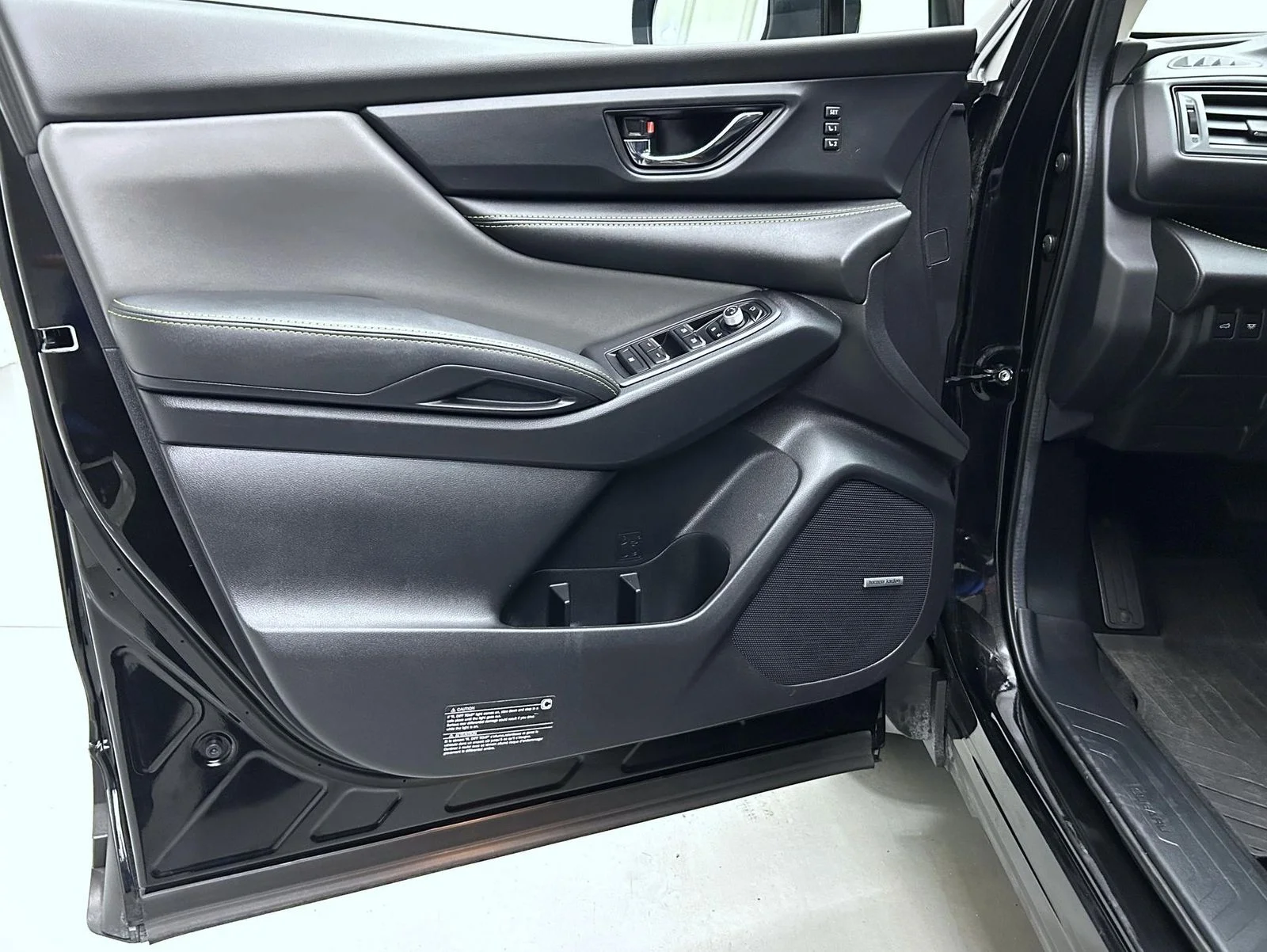 Used 2024 Black Subaru Onyx Edition image 9