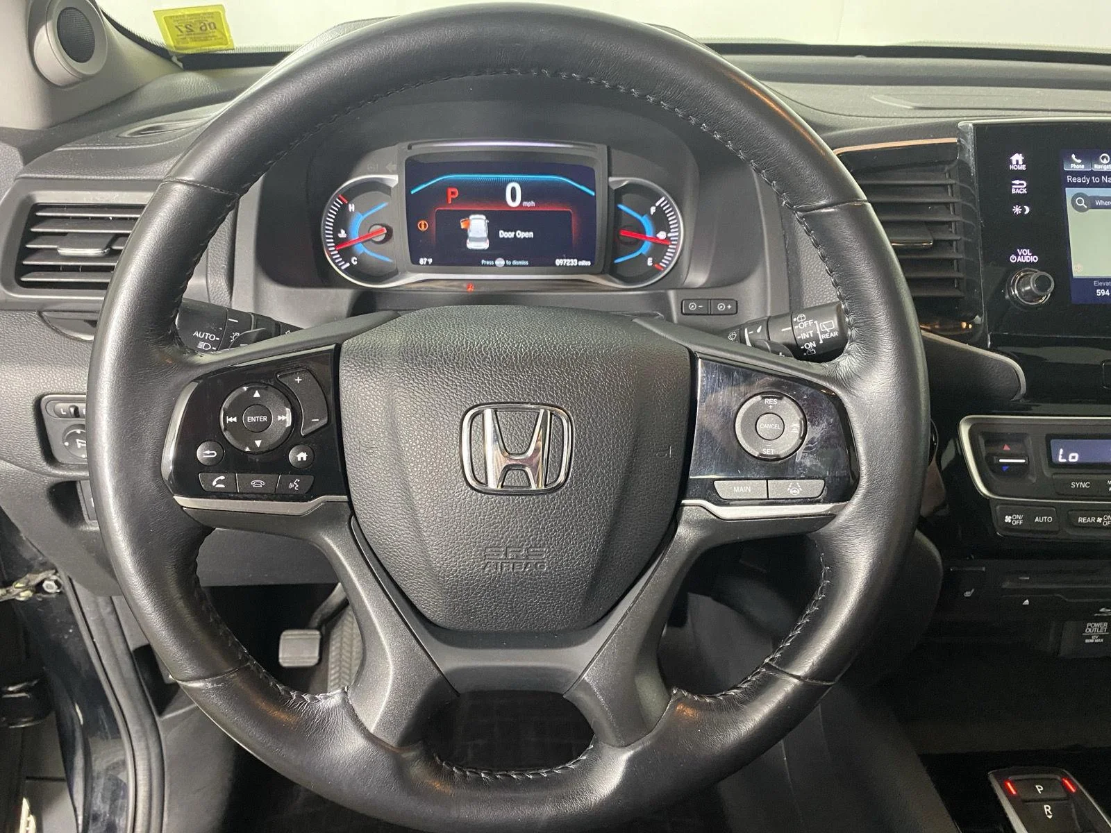 Used 2020 Crystal Black Pearl Honda Touring w/Rear Captain