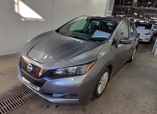 2025 Nissan Leaf