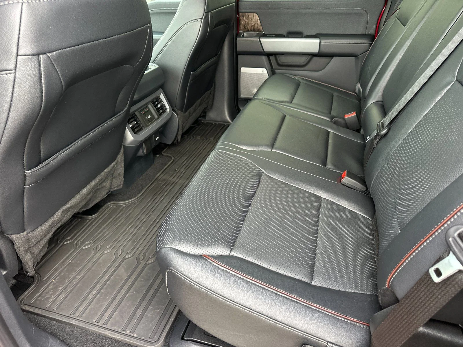 Used 2024 Red Metallic Ford Lariat image 11