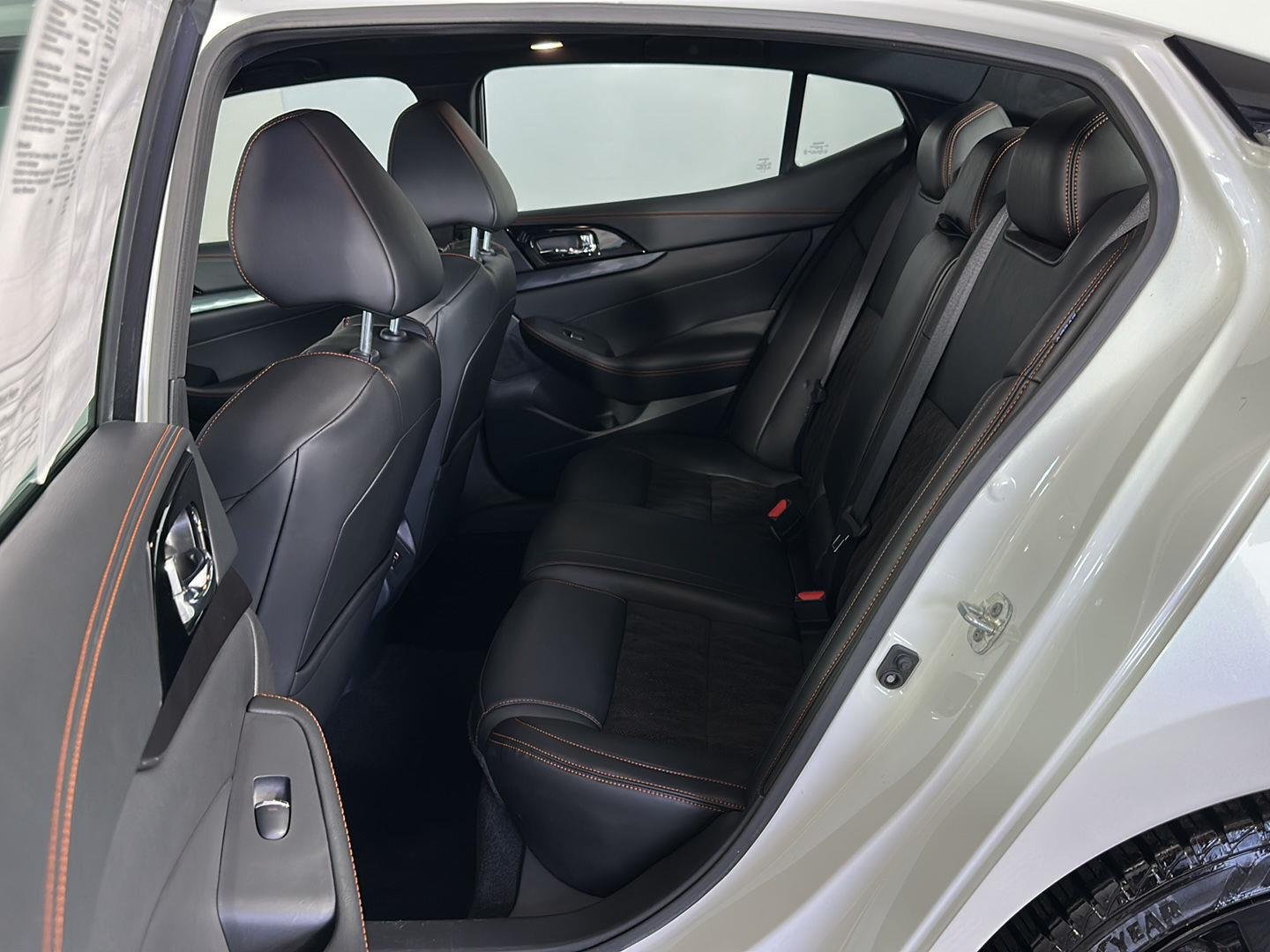 Used 2023 Pearl White Tricoat Nissan SR image 24