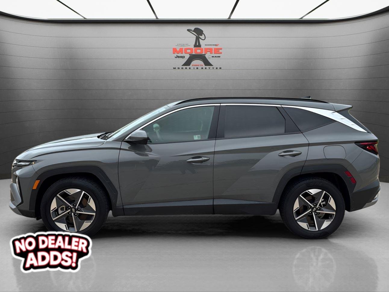 Used 2025 Hampton Gray Hyundai SEL image 5