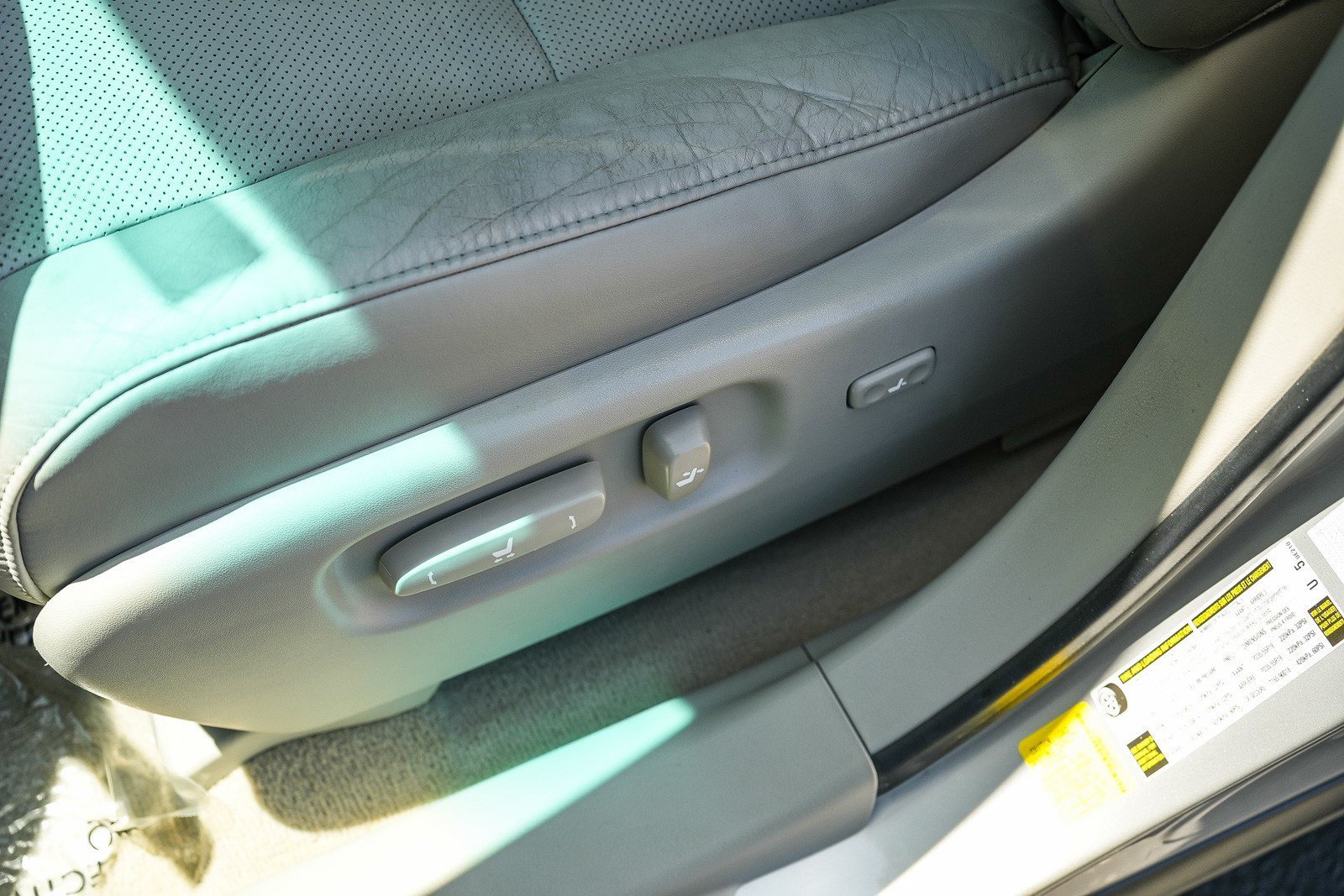 Used 2011 Tungsten Pearl Lexus 350 image 21