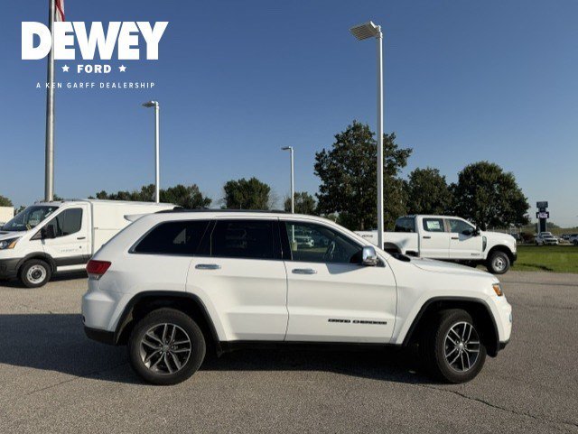 Used 2017 Bright White Clearcoat Jeep Limited image 8