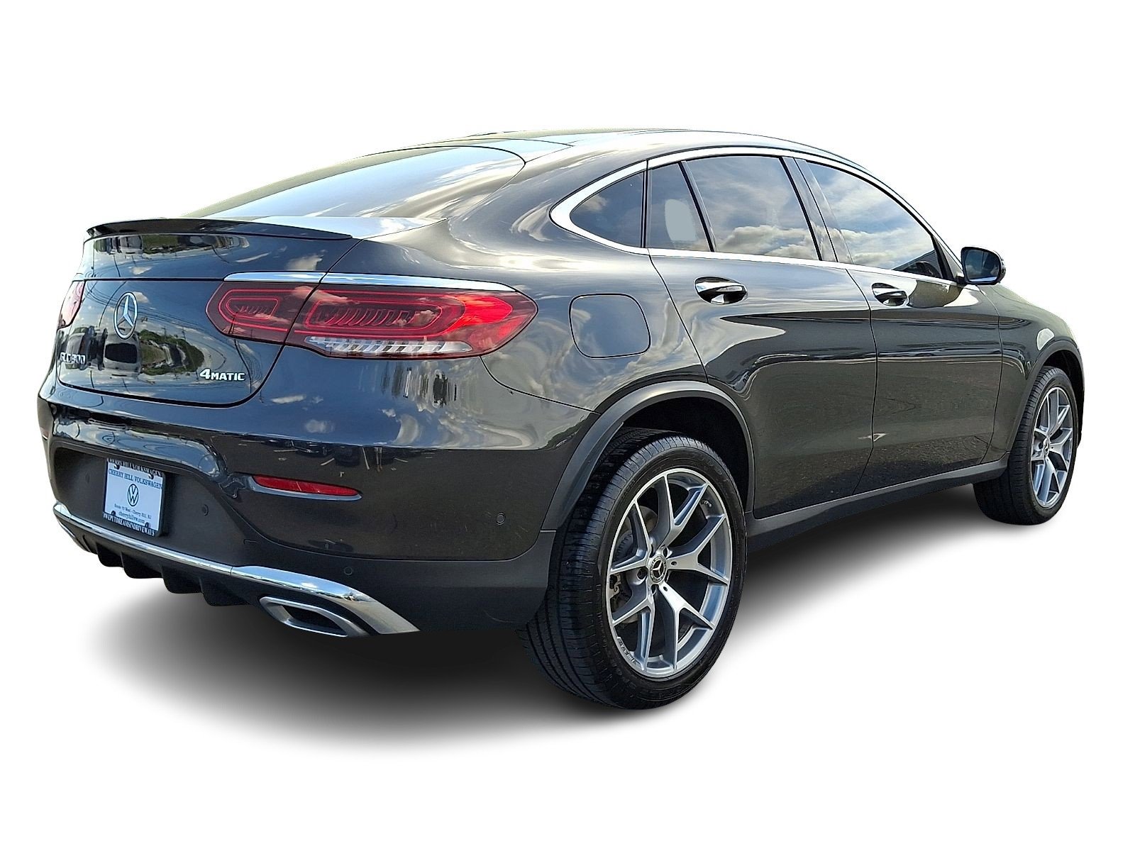 Used 2020 Graphite Grey Metallic Mercedes-Benz GLC 300 image 4