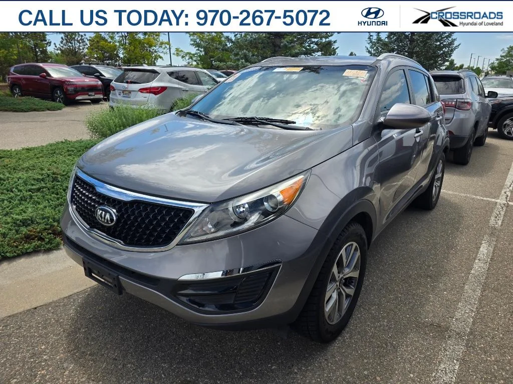 Used 2016 Mineral Silver Kia LX image 1