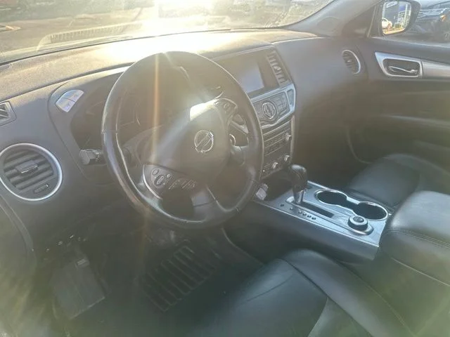 Used 2019 Gun Metallic Nissan SL image 11