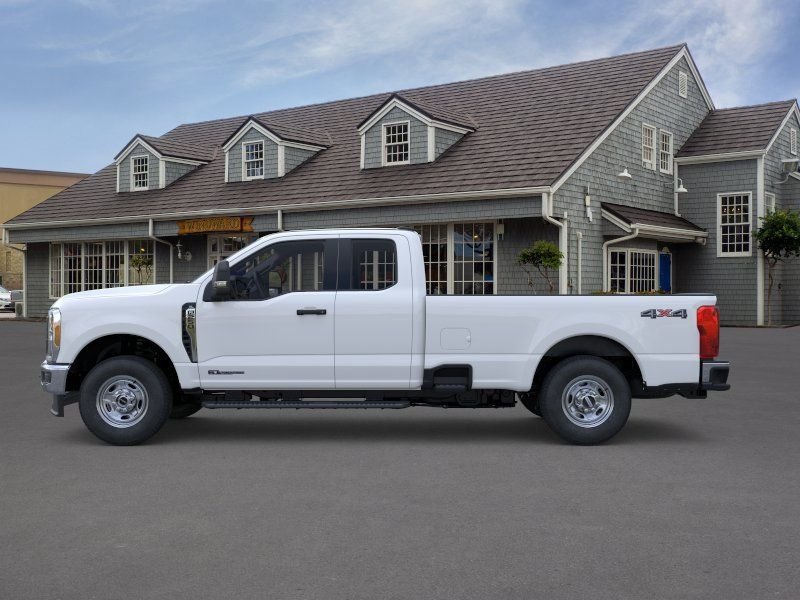 New 2026 Oxford White Ford XL image 3