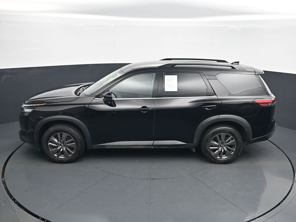 Used 2025 Super Black Nissan SV image 18