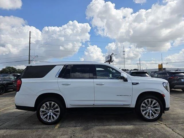 Used 2024 Summit White GMC Denali image 6