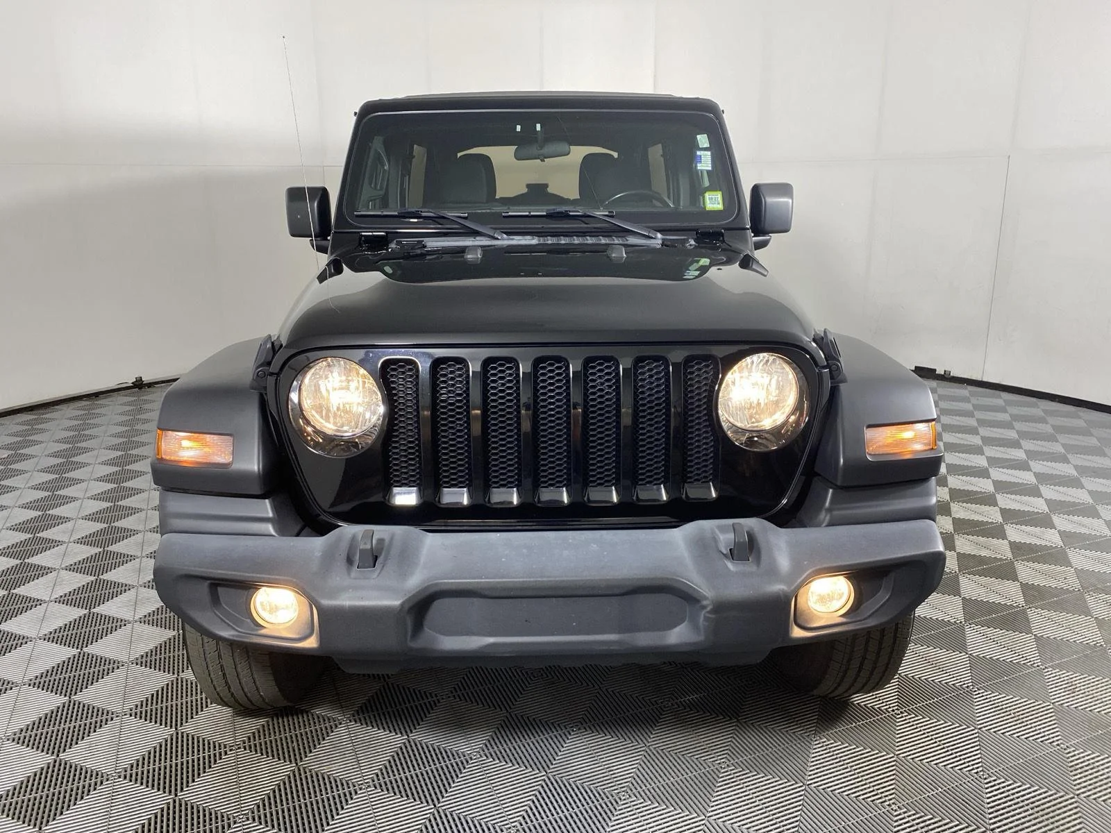 Used 2022 Black Clearcoat Jeep Unlimited Sport S image 17