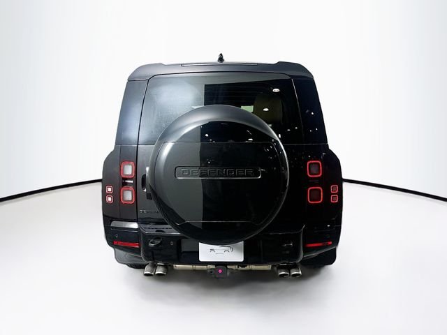 2026 Land Rover Defender V8 - Photo 6