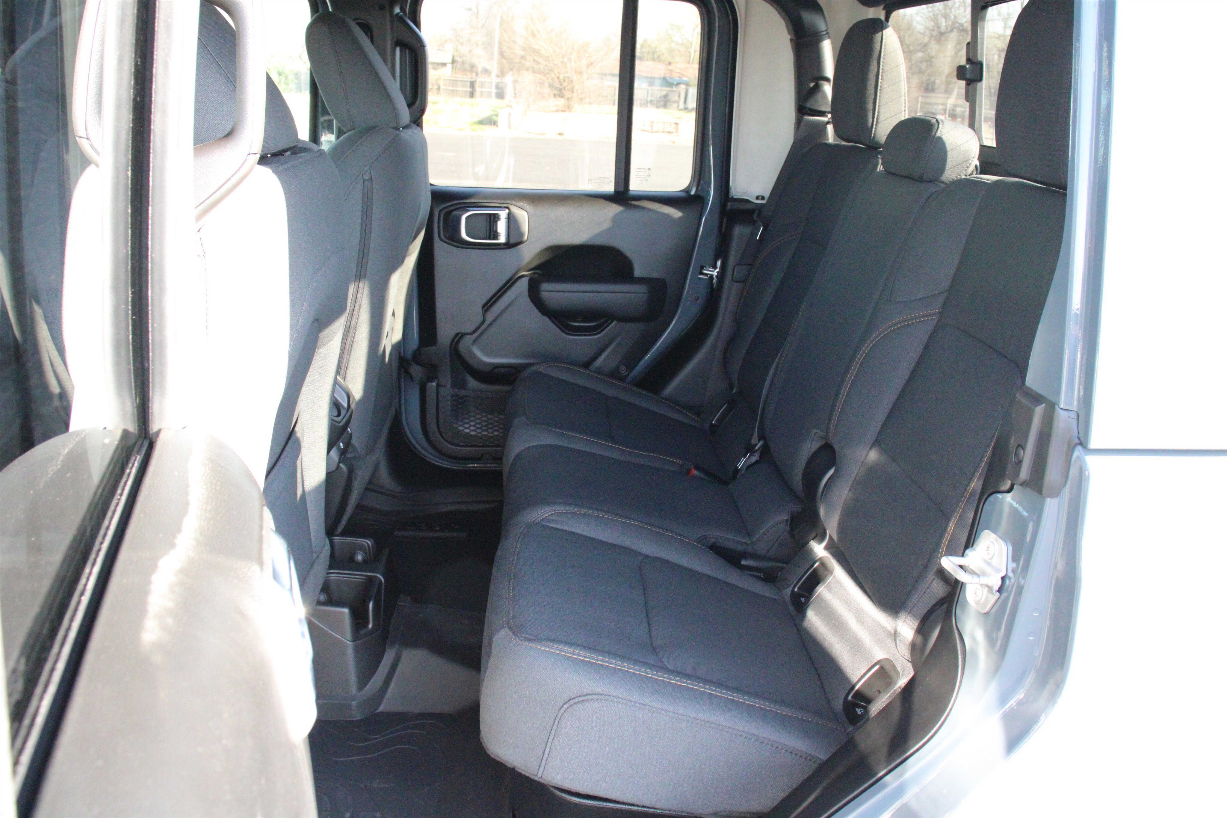 New 2026 Anvil Clear-Coat Exterior Paint Jeep Sport S image 24