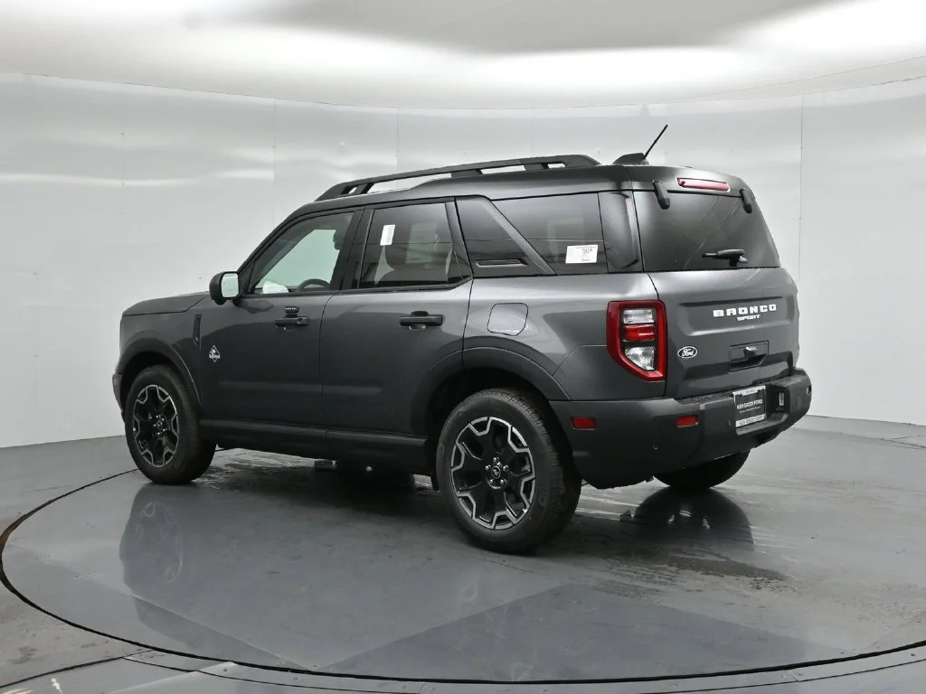 New 2026 Carbonized Gray Metallic Ford Outer Banks image 6