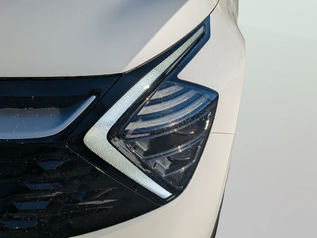 Used 2025 White Kia EX image 7