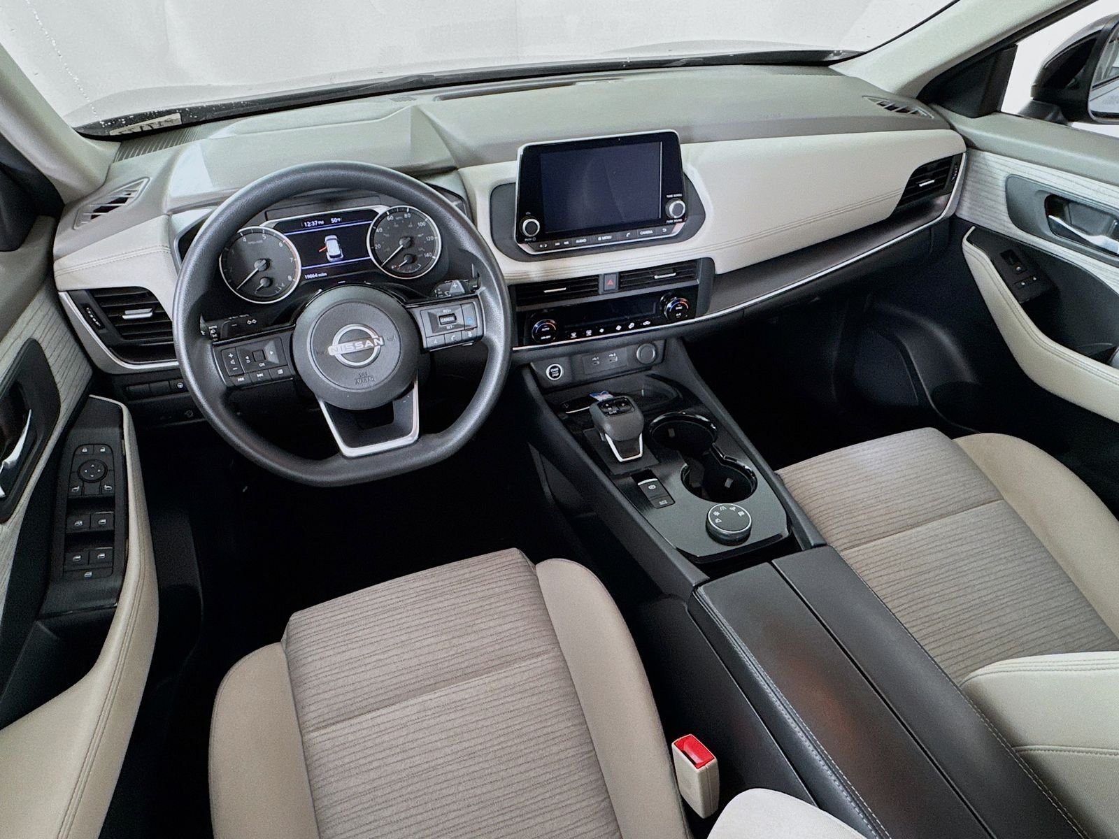 2023 Nissan Rogue SV - Photo 19
