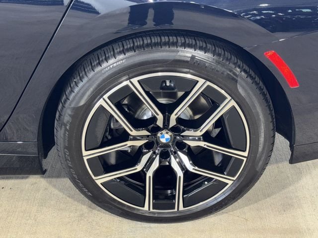 Used 2025 Carbon Black Metallic BMW 740i image 37