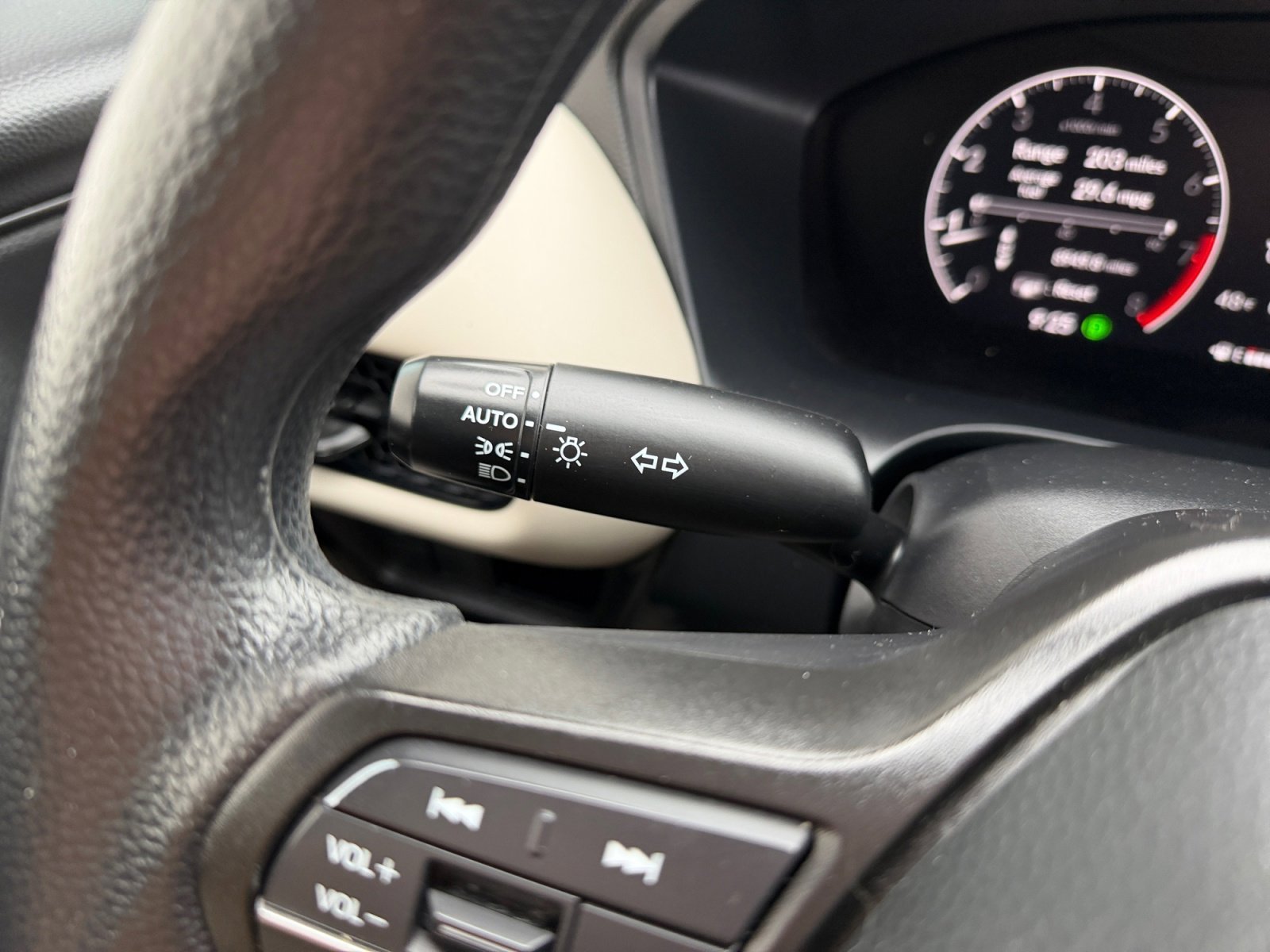 Used 2024 Gray Honda LX image 13