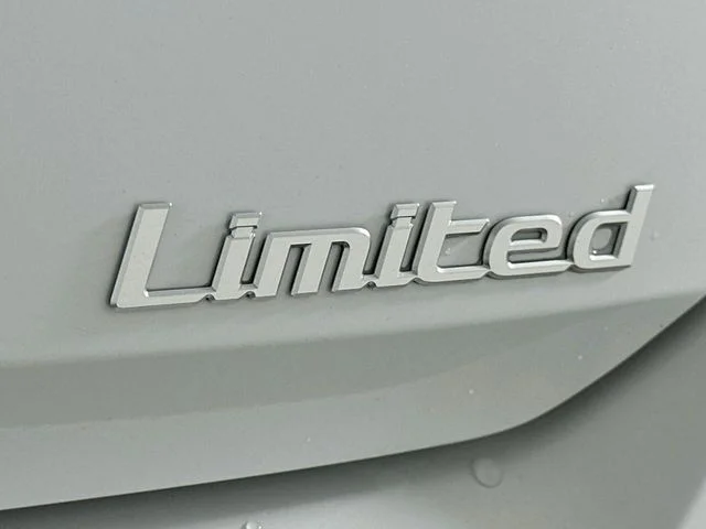 New 2026 Hyundai ELANTRA Limited