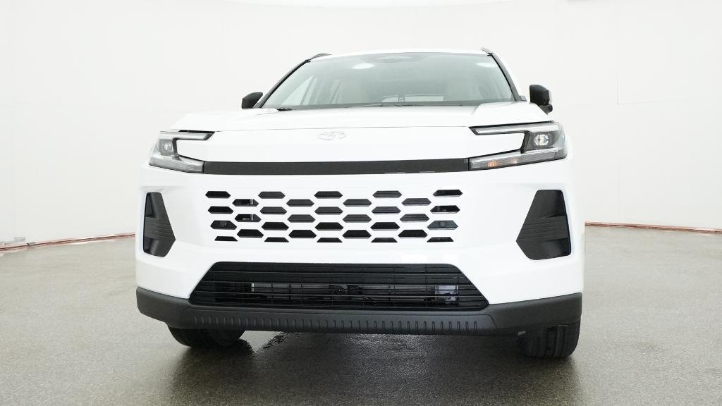 New 2026 Ice Cap Toyota XLE Premium image 4