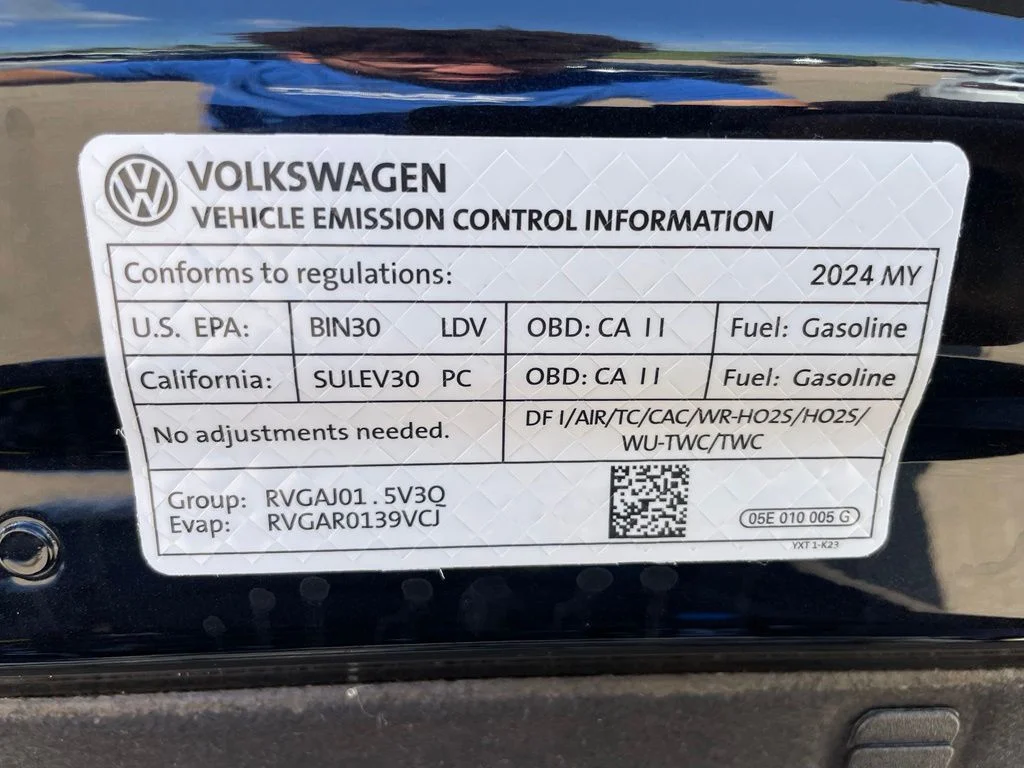 Used 2024 Deep Black Pearl Effect Volkswagen 1.5T S image 29