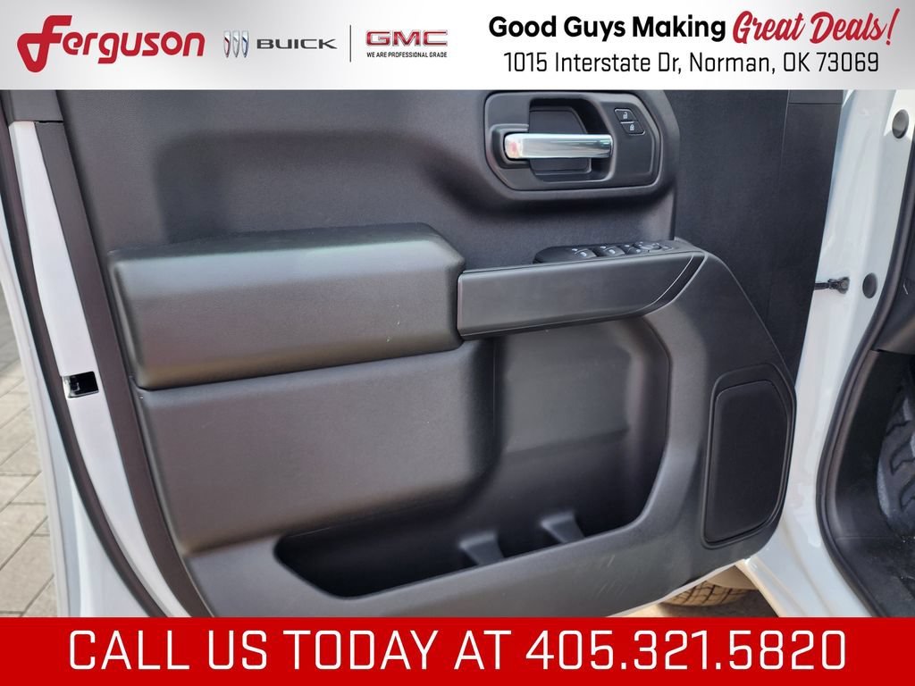 2026 GMC Sierra 3500 Chassis Cab Pro - Photo 17