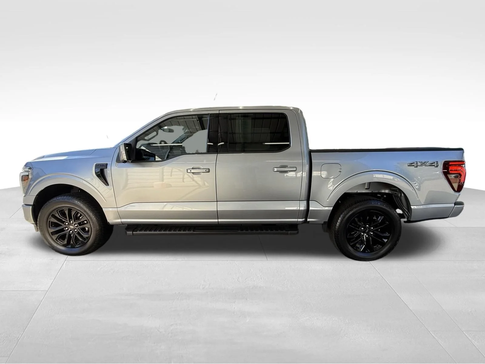 Used 2026 Silver Ford Lariat image 9