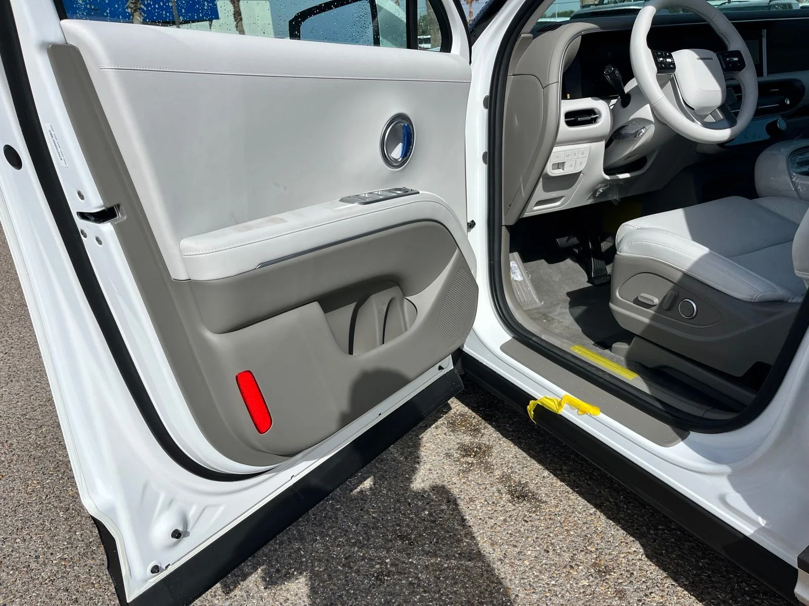 New 2027 White Hyundai Blue SEL image 15