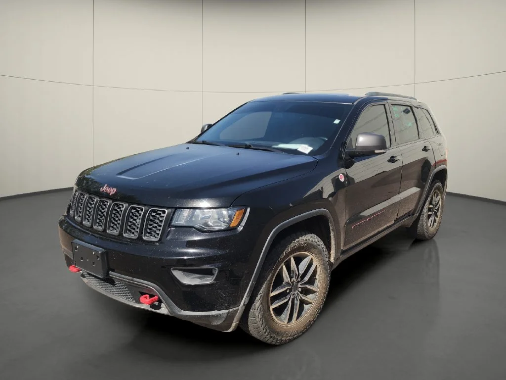 Used 2020 Black Jeep Trailhawk image 3