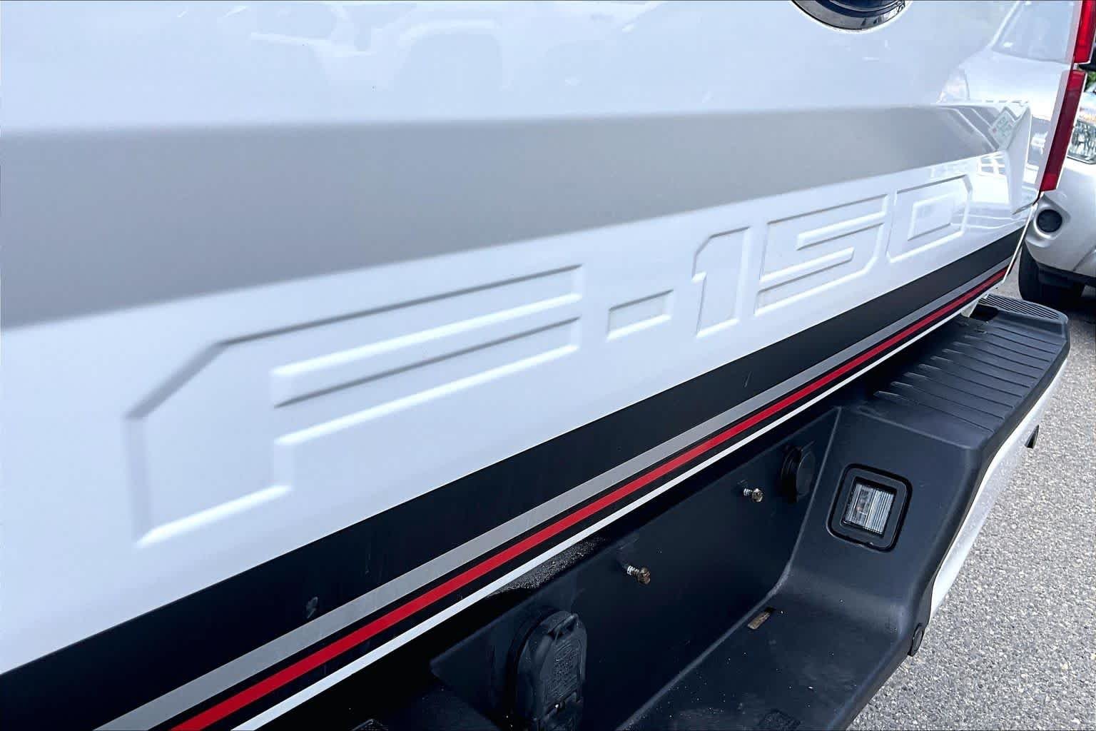 Used 2018 Oxford White Ford LARIAT image 10