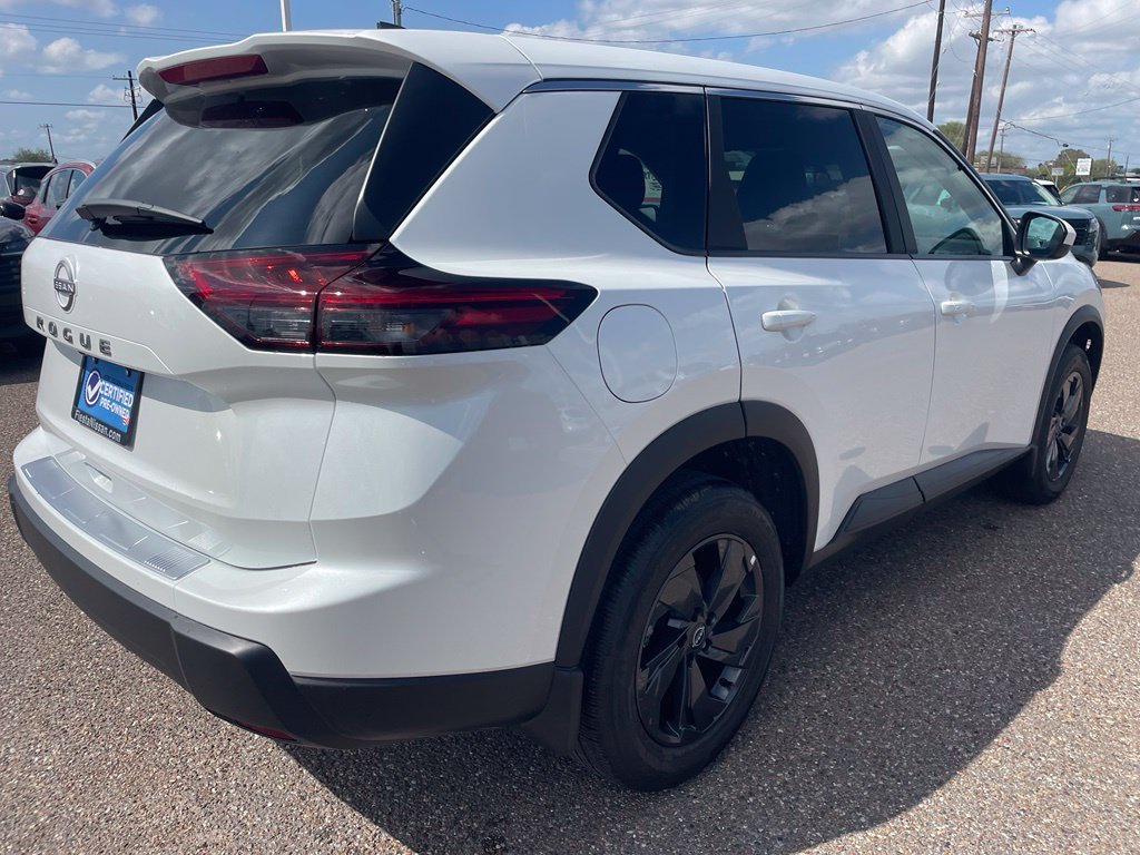 Used 2026 White Nissan SV image 3