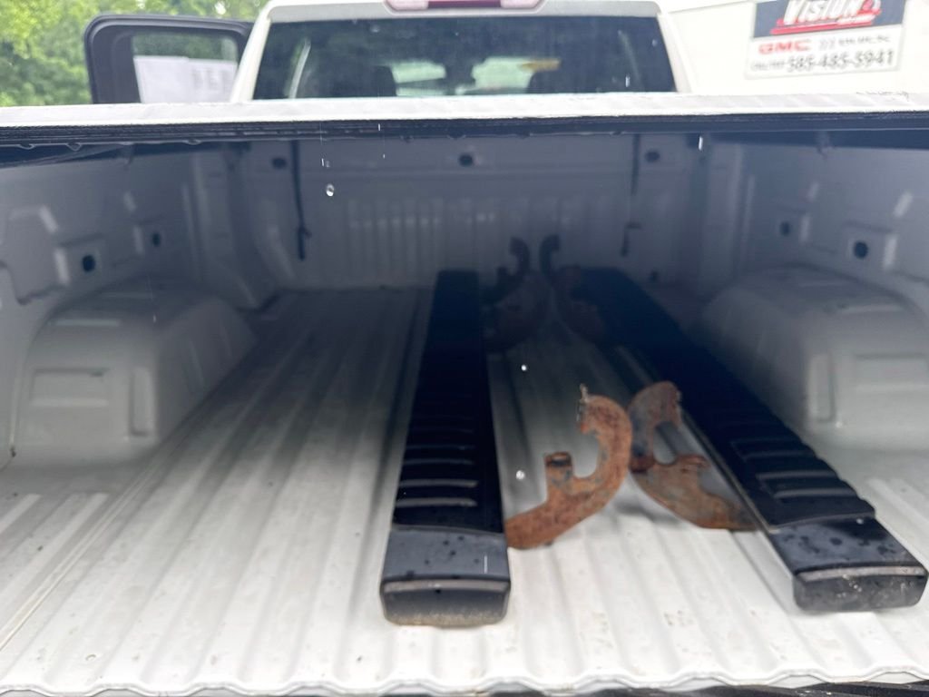 Used 2023 White GMC Pro image 14