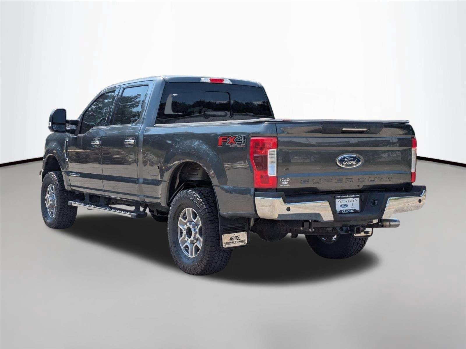 Used 2018 Magnetic Metallic Ford LARIAT image 7