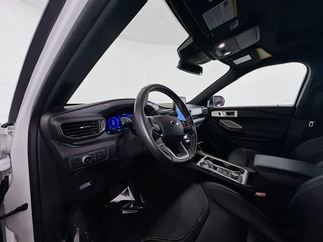 2022 Ford Explorer ST - Photo 21