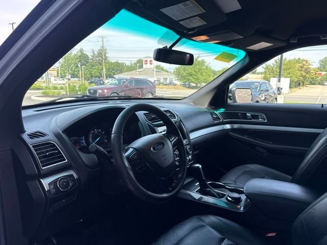 Used 2016 Gray Ford XLT image 8