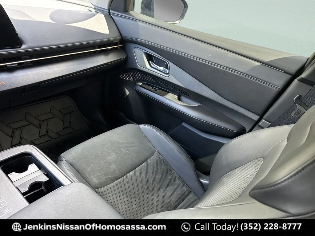 Used 2024 Gray Nissan EVOLVE+ e-4ORCE image 29