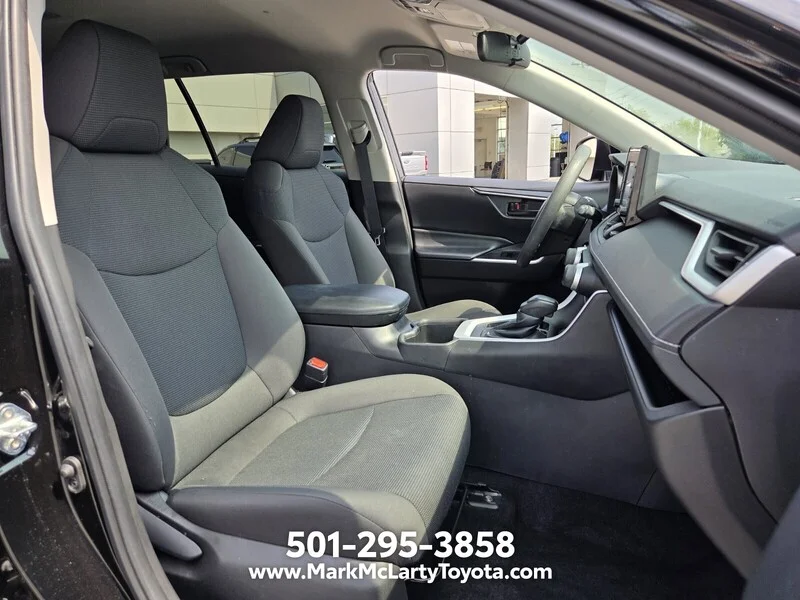 Used 2022 Midnight Black Metallic TOYOTA LE AWD image 15