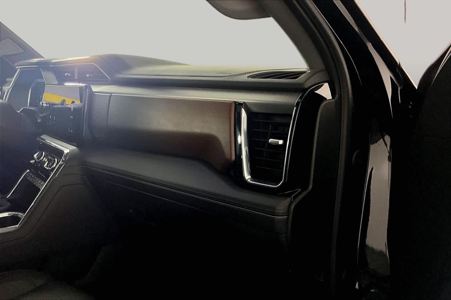 Used 2024 Onyx Black GMC Denali image 17