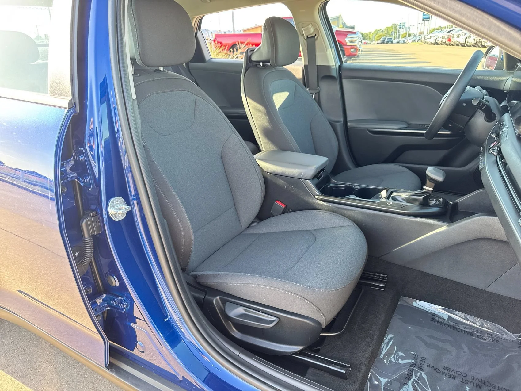 Used 2025 Deep Sea Blue Kia LXS image 23