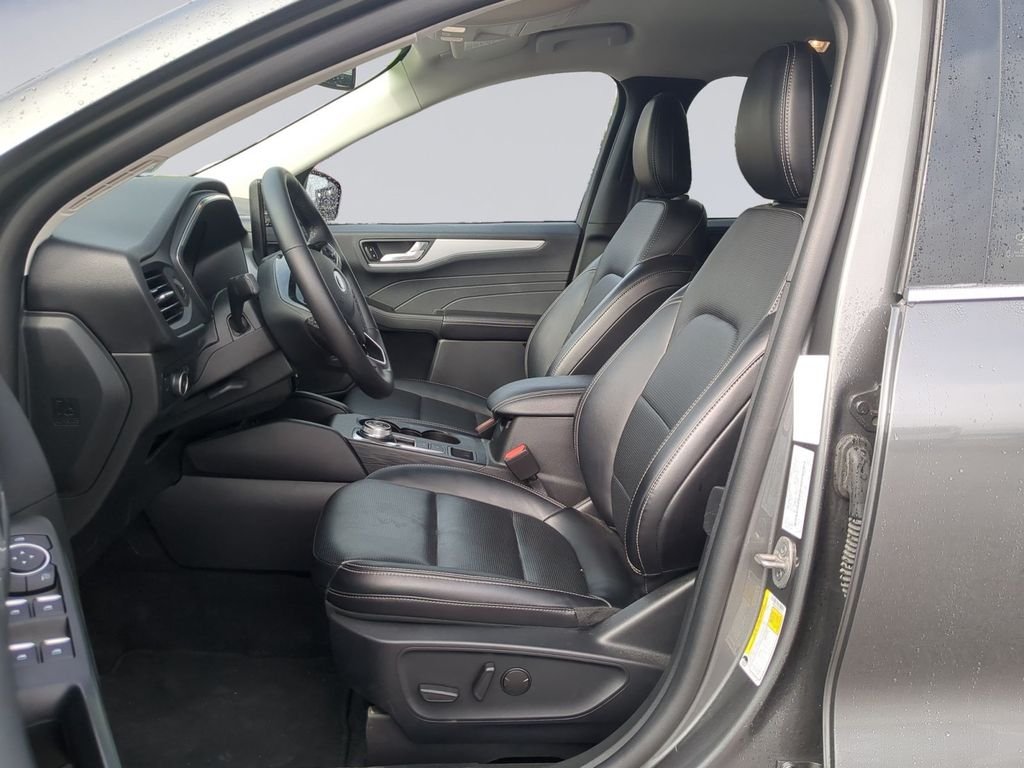 Used 2025 Gray Ford Platinum image 12