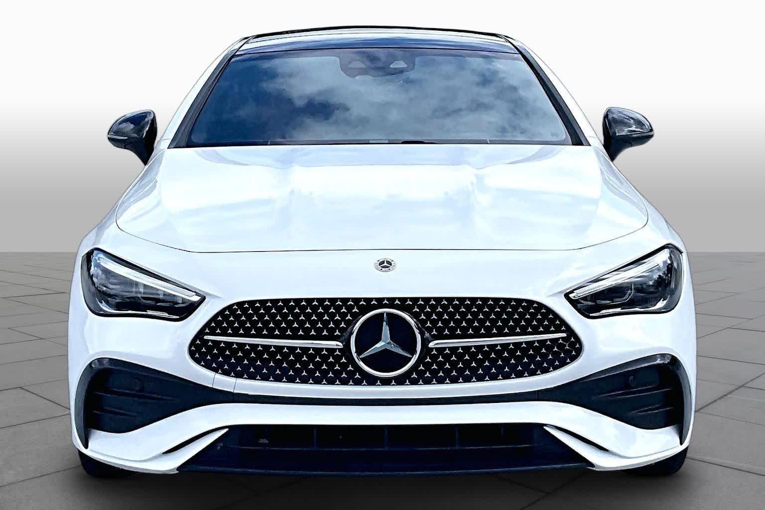 Used 2024 MANUFAKTUR Moonlight White Metallic Mercedes-Benz CLE 300 image 4