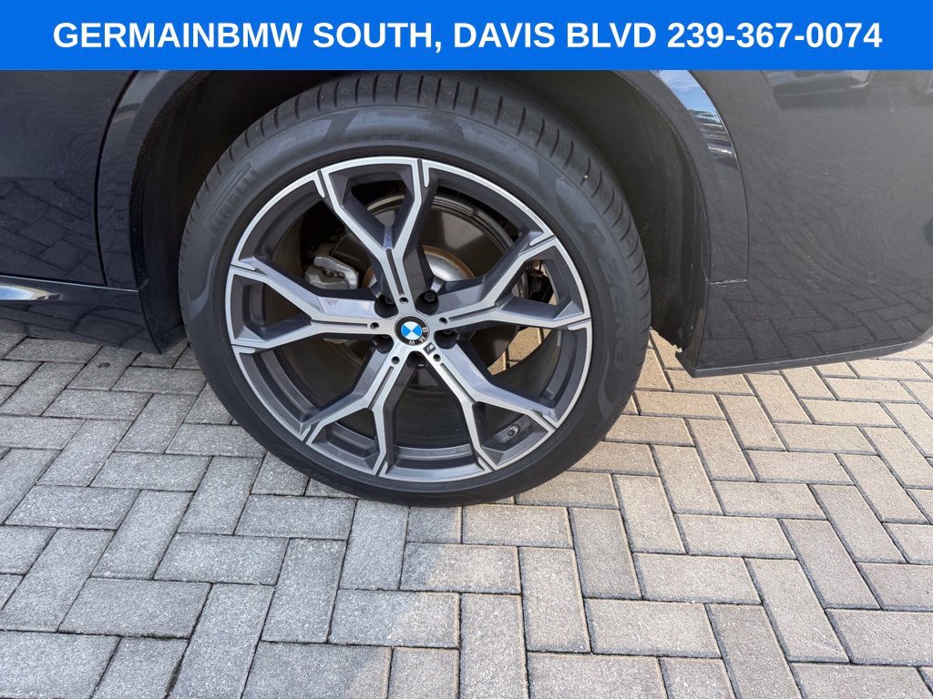 Used 2020 Carbon Black Metallic BMW sDrive40i image 16